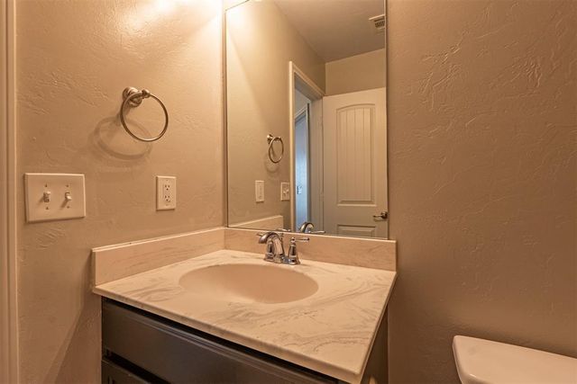7345 NW 148th Street, Oklahoma City, OK 73142