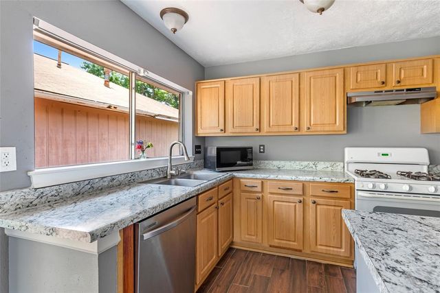 12139 Westwold Drive, Tomball, TX 77377
