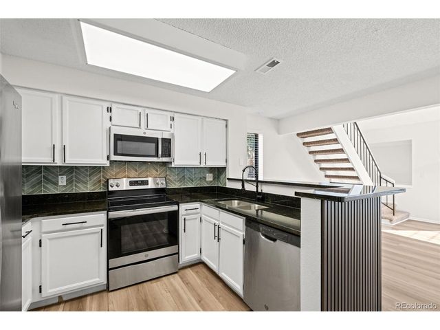 830 S Vance St E, Denver, CO 80226