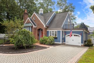 43 Ferry Rd, Newburyport, MA 01950