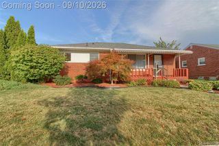 2881 Maxwell Street, Trenton, MI 48183