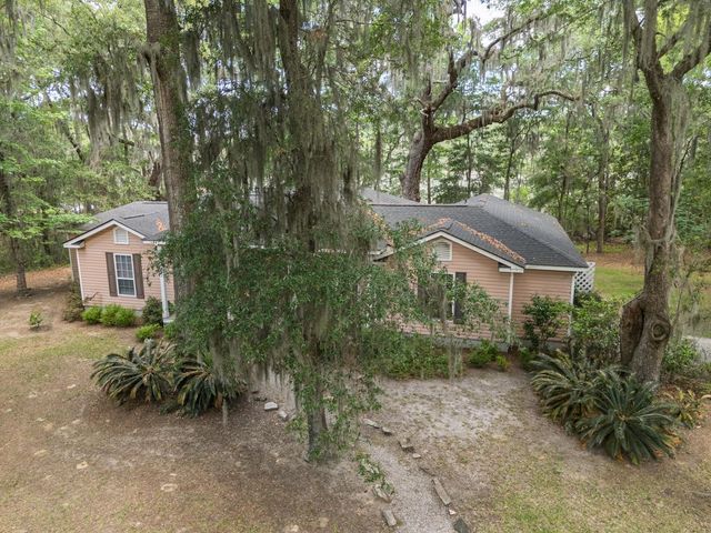 8362 Chisolm Plantation Road, Edisto Island, SC 29438