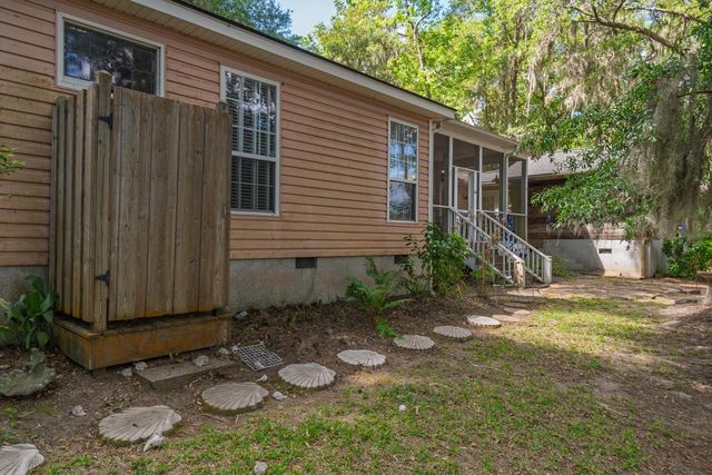 8362 Chisolm Plantation Road, Edisto Island, SC 29438
