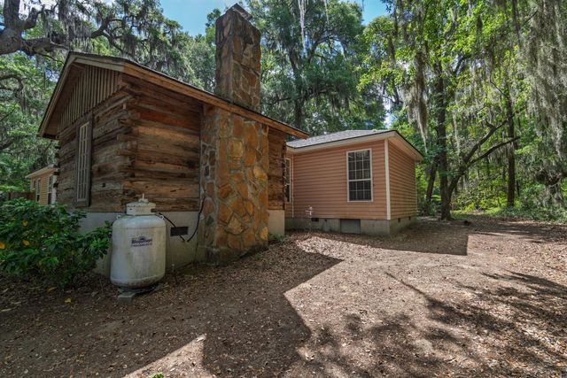 8362 Chisolm Plantation Road, Edisto Island, SC 29438