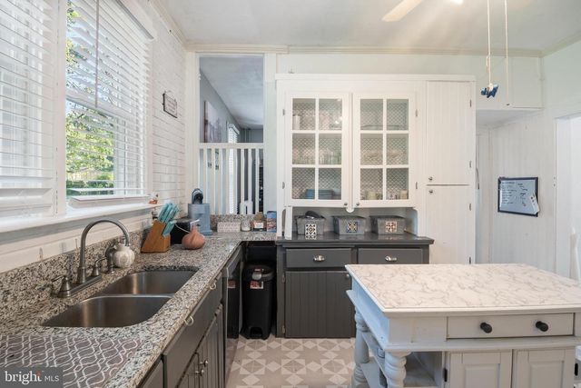 202 S ATHOL AVE, Baltimore, MD 21229