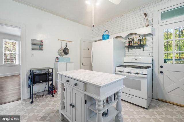 202 S ATHOL AVE, Baltimore, MD 21229