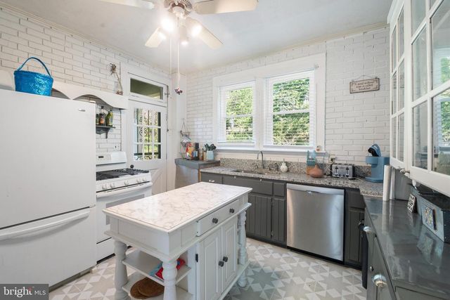 202 S ATHOL AVE, Baltimore, MD 21229