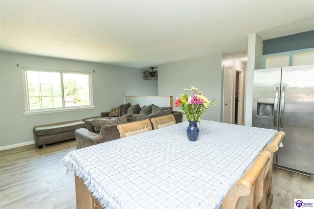 101 Logan Court, Elizabethtown, KY 42701