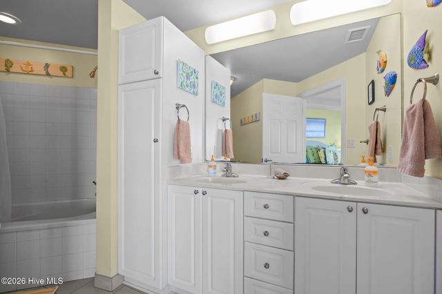 100 Olde Towne Yacht Clb Drive U212 + A07 Slip, Beaufort, NC 28516