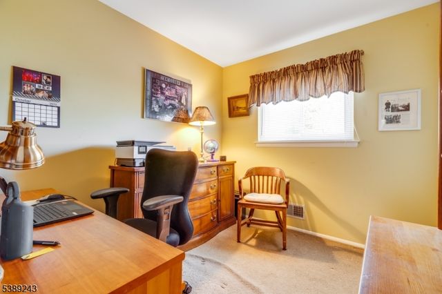 85 Winston Dr, Franklin Twp., NJ 08873