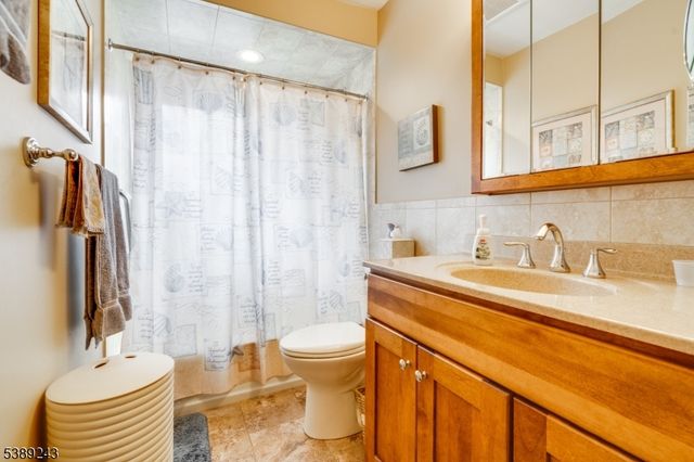 85 Winston Dr, Franklin Twp., NJ 08873