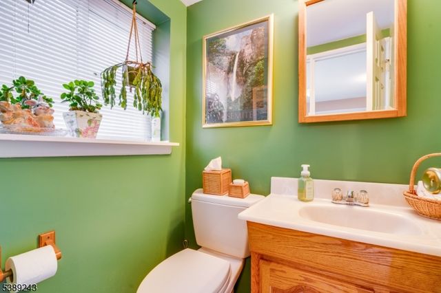 85 Winston Dr, Franklin Twp., NJ 08873