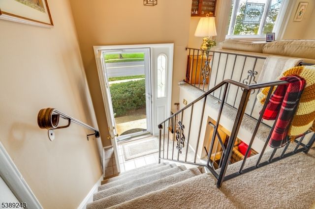 85 Winston Dr, Franklin Twp., NJ 08873