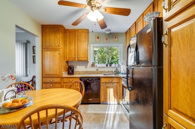 85 Winston Dr, Franklin Twp., NJ 08873