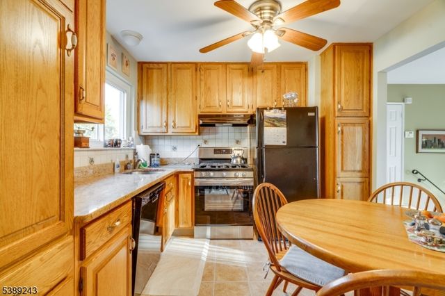 85 Winston Dr, Franklin Twp., NJ 08873