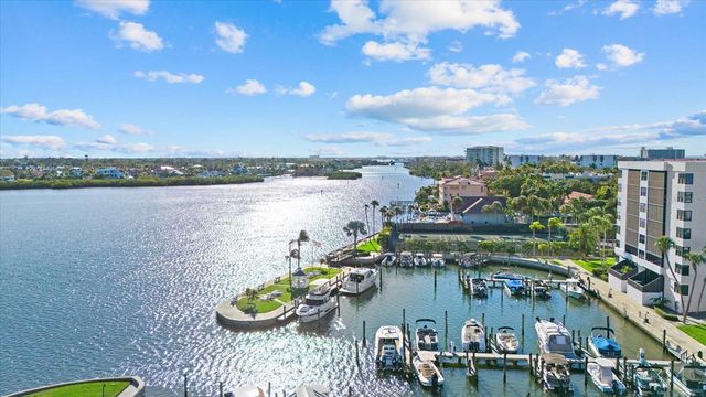1260 DOLPHIN BAY WAY 401, Sarasota, FL 34242