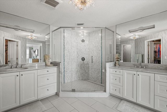 1260 DOLPHIN BAY WAY 401, Sarasota, FL 34242