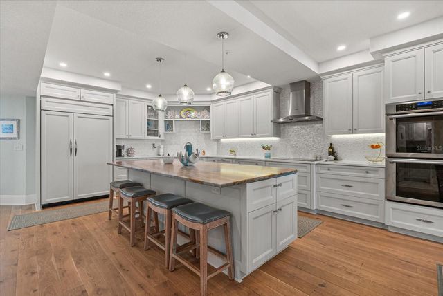 1260 DOLPHIN BAY WAY 401, Sarasota, FL 34242