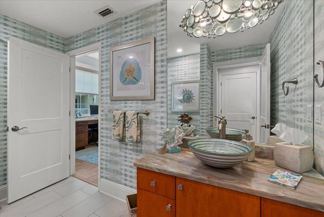 1260 DOLPHIN BAY WAY 401, Sarasota, FL 34242