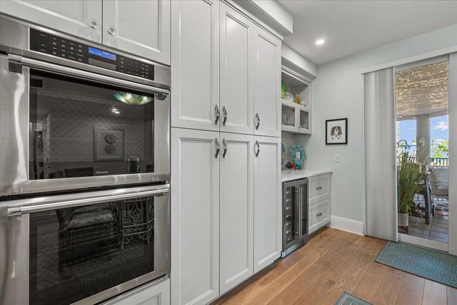 1260 DOLPHIN BAY WAY 401, Sarasota, FL 34242