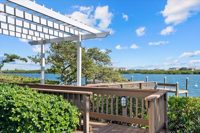 1260 DOLPHIN BAY WAY 401, Sarasota, FL 34242