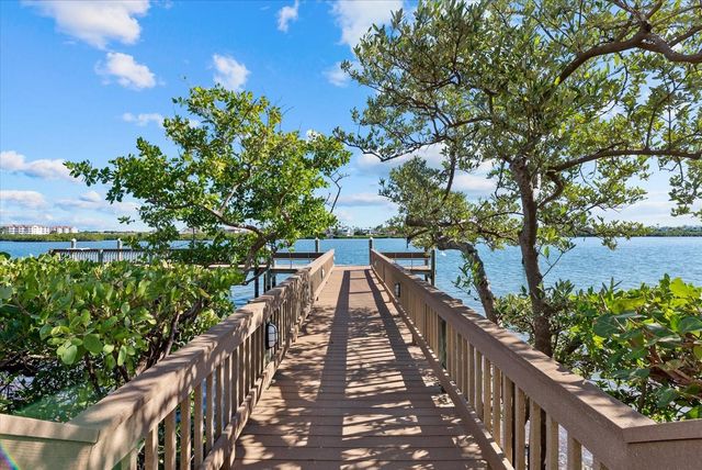 1260 DOLPHIN BAY WAY 401, Sarasota, FL 34242