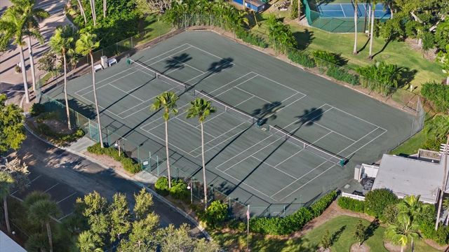 1260 DOLPHIN BAY WAY 401, Sarasota, FL 34242