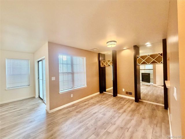 5 Kendal Lane, Middletown, NY 10940