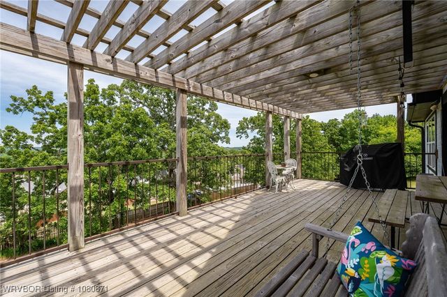 2004 Parkridge Drive, Van Buren, AR 72956