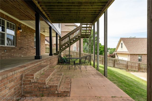 2004 Parkridge Drive, Van Buren, AR 72956