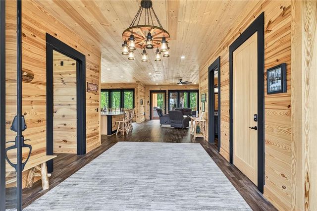 281 High Summit Dr, Talking Rock, GA 30175