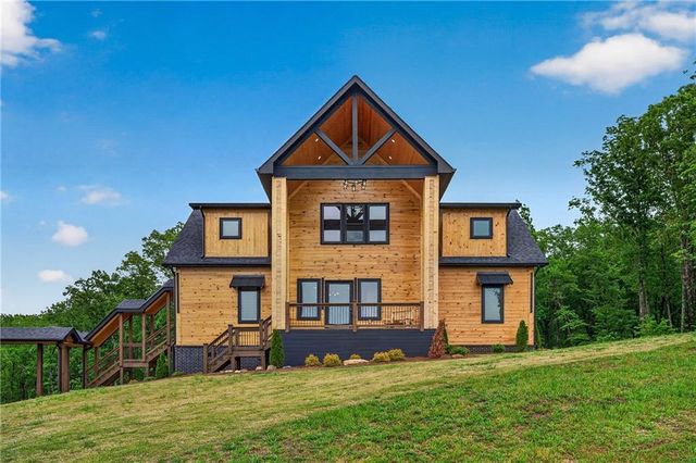 281 High Summit Dr, Talking Rock, GA 30175