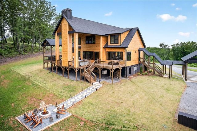 281 High Summit Dr, Talking Rock, GA 30175