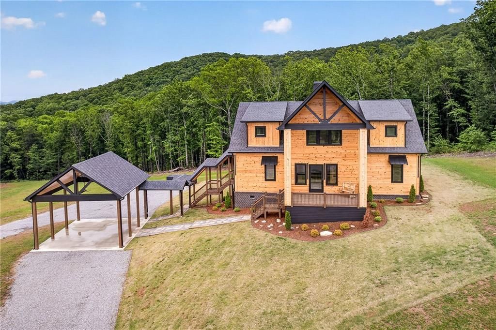 281 High Summit Dr, Talking Rock, GA 30175