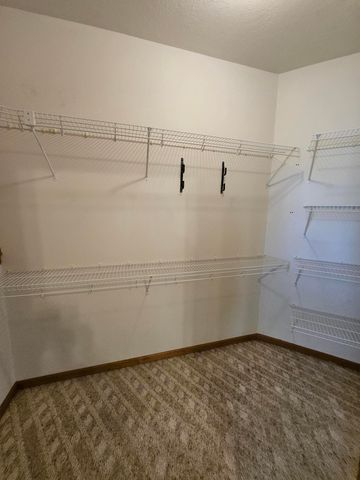 16427 Farm Road 2007, Aurora, MO 65605