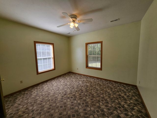 16427 Farm Road 2007, Aurora, MO 65605