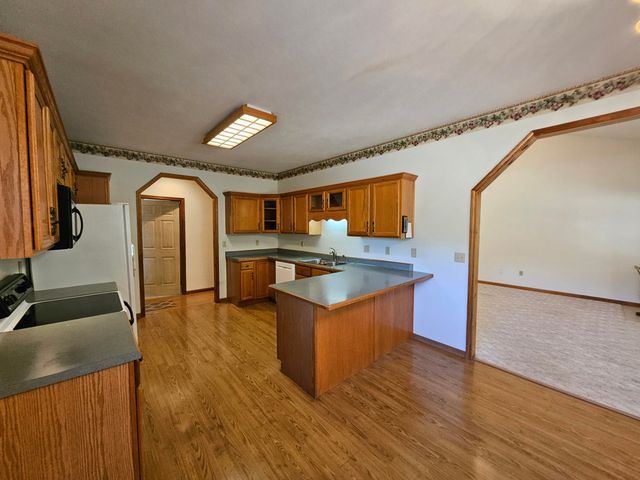 16427 Farm Road 2007, Aurora, MO 65605