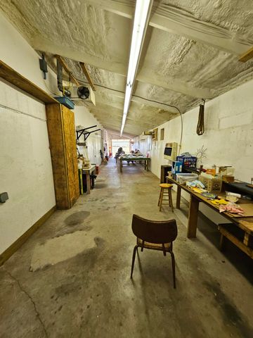 16427 Farm Road 2007, Aurora, MO 65605