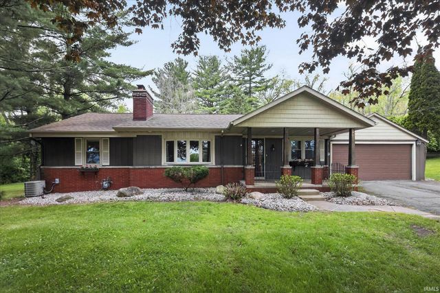 54851 N Pine Road, South Bend, IN 46628