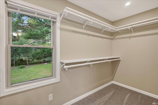 54851 N Pine Road, South Bend, IN 46628