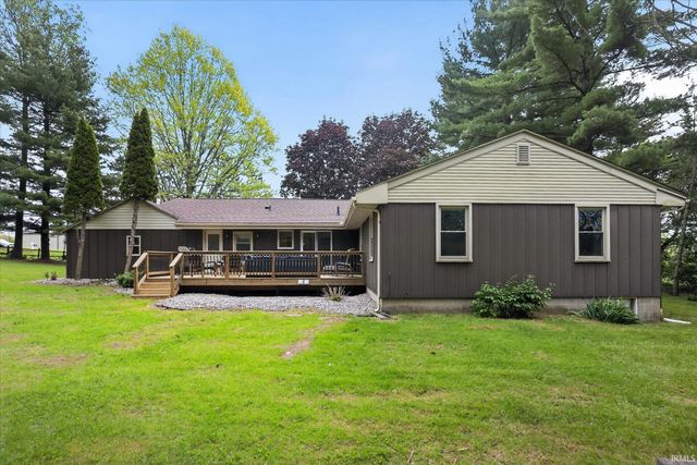54851 N Pine Road, South Bend, IN 46628