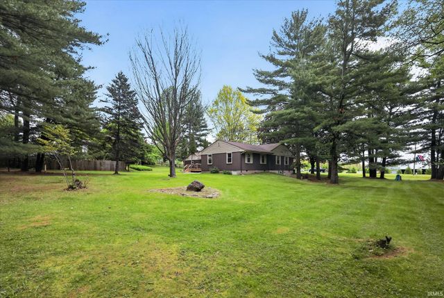 54851 N Pine Road, South Bend, IN 46628