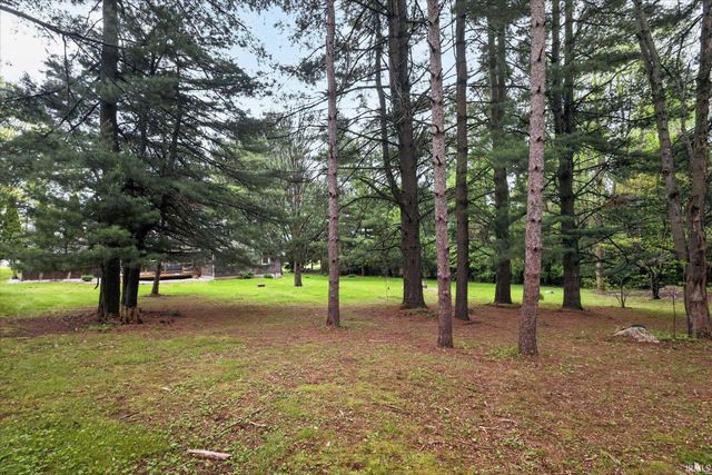 54851 N Pine Road, South Bend, IN 46628