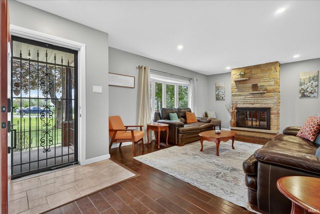 54851 N Pine Road, South Bend, IN 46628