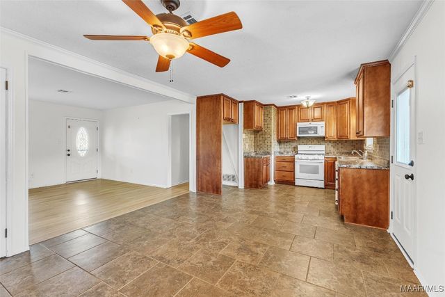 109 Warwick Drive, Prattville, AL 36066