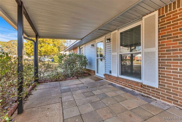 109 Warwick Drive, Prattville, AL 36066