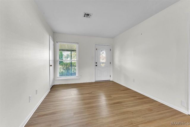 109 Warwick Drive, Prattville, AL 36066