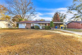 109 Warwick Drive, Prattville, AL 36066
