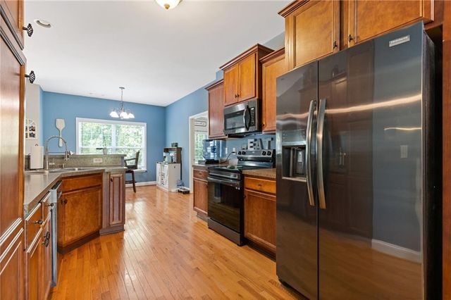 120 Sadie Court, Dawsonville, GA 30534