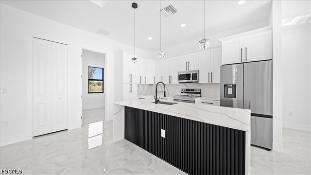 7609 8th TER, Labelle, FL 33935